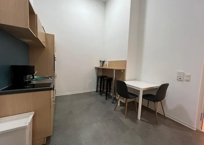 Fabella Flats 아파트