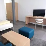 Fabella Flats דירה פורצהיים